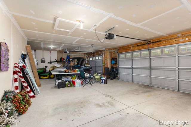 11797 Crystal Ridge Drive Ne, Algoma Twp, MI 49345