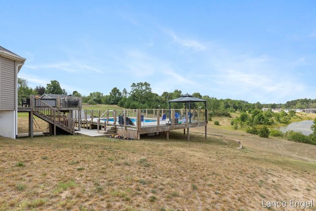 11797 Crystal Ridge Drive Ne, Algoma Twp, MI 49345
