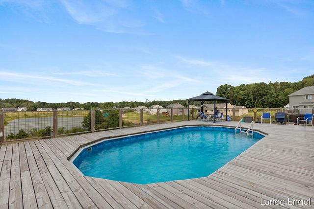 11797 Crystal Ridge Drive Ne, Algoma Twp, MI 49345