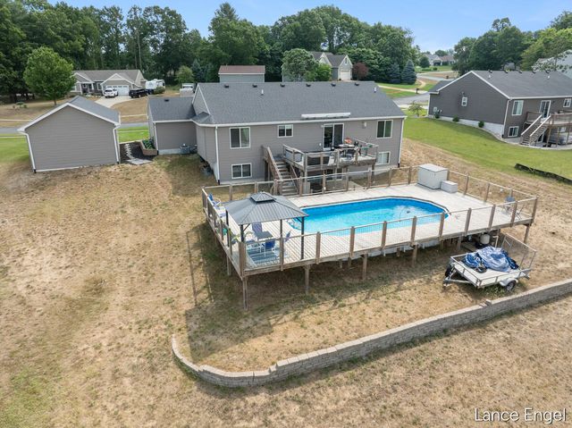 11797 Crystal Ridge Drive Ne, Algoma Twp, MI 49345
