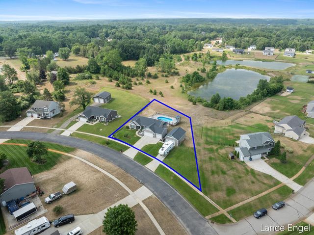 11797 Crystal Ridge Drive Ne, Algoma Twp, MI 49345