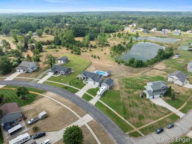 11797 Crystal Ridge Drive Ne, Algoma Twp, MI 49345