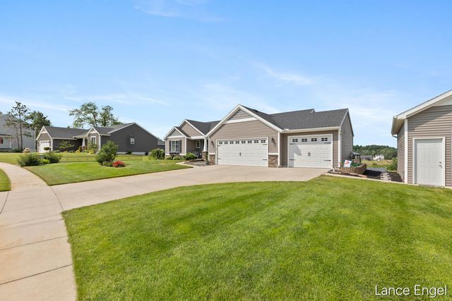 11797 Crystal Ridge Drive Ne, Algoma Twp, MI 49345