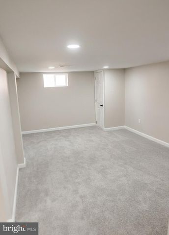 2005 GAYLORD DR, Suitland, MD 20746