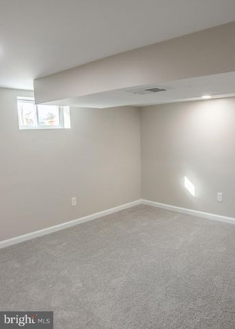 2005 GAYLORD DR, Suitland, MD 20746