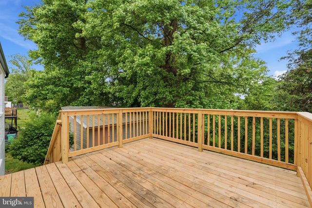 2005 GAYLORD DR, Suitland, MD 20746