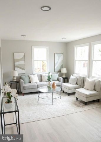 2005 GAYLORD DR, Suitland, MD 20746