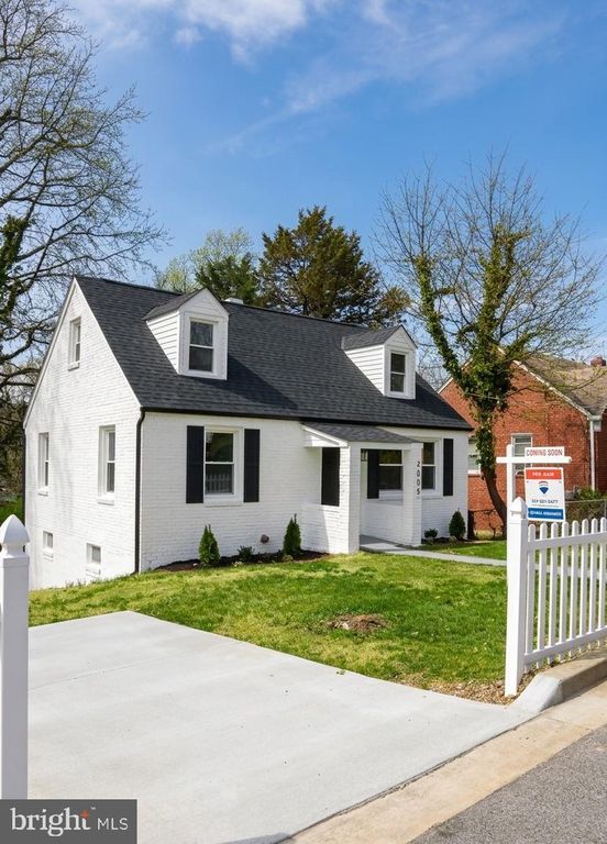 2005 GAYLORD DR, Suitland, MD 20746