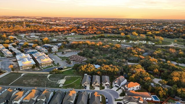 1651 Gruene Grass, New Braunfels, TX 78130