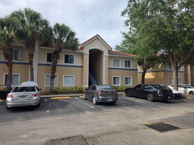 489 LAS CORTES LANE 204, Orlando, FL 32824