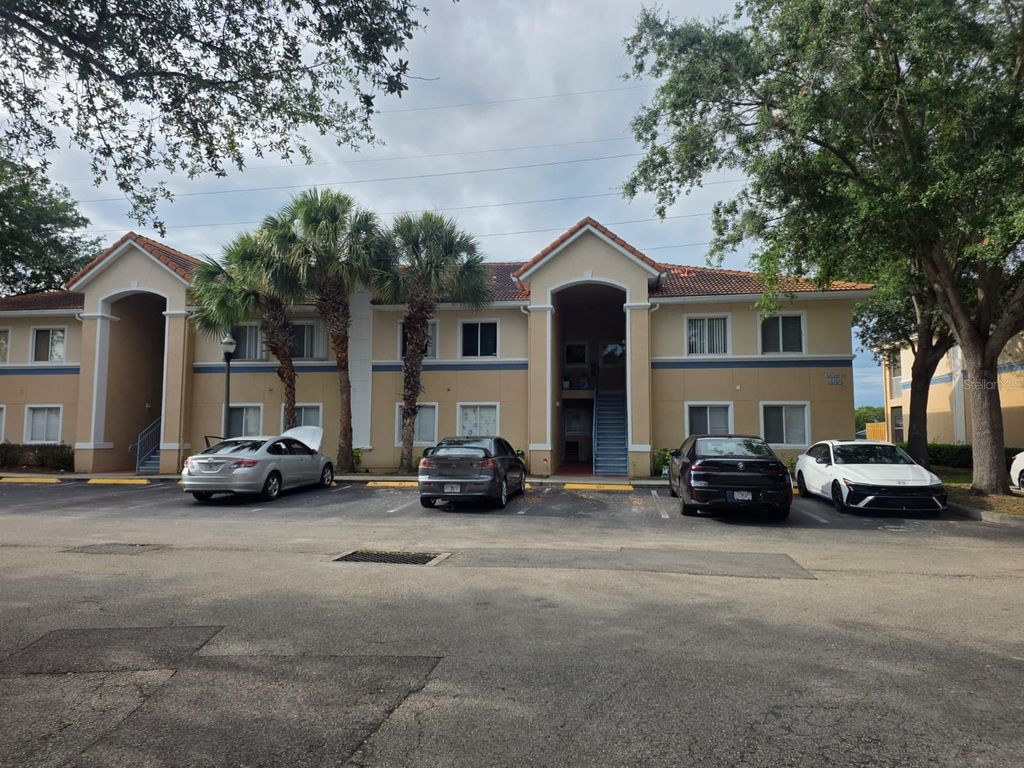 489 LAS CORTES LANE 204, Orlando, FL 32824
