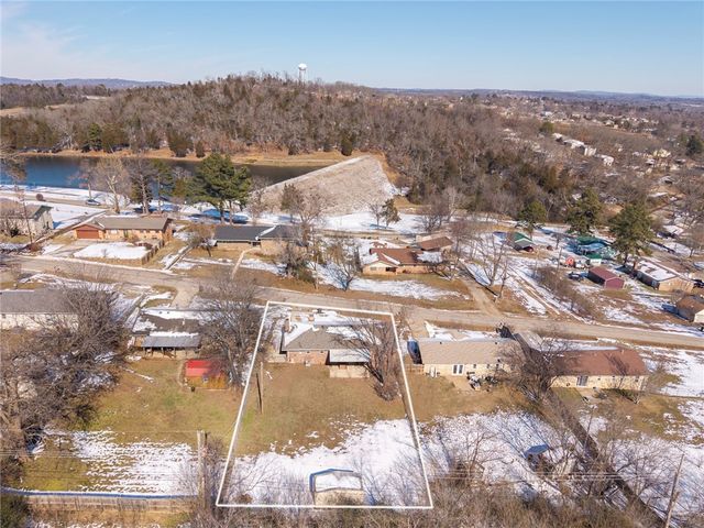 1804 Parkview Street, Van Buren, AR 72956