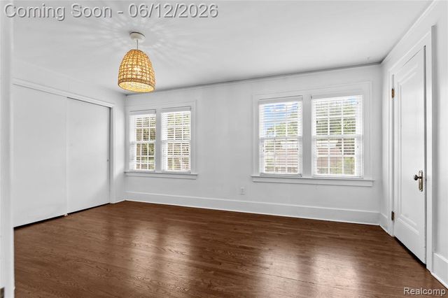 454 W Saratoga Street, Ferndale, MI 48220