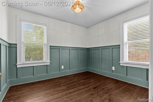 454 W Saratoga Street, Ferndale, MI 48220
