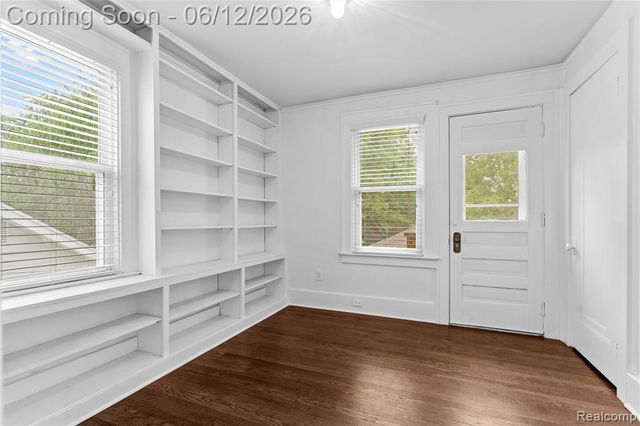 454 W Saratoga Street, Ferndale, MI 48220