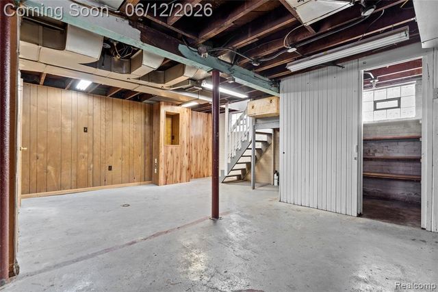 454 W Saratoga Street, Ferndale, MI 48220