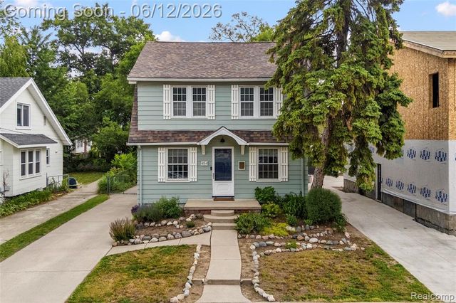 454 W Saratoga Street, Ferndale, MI 48220