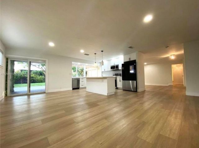 4401 Madison Street, Hollywood, FL 33021