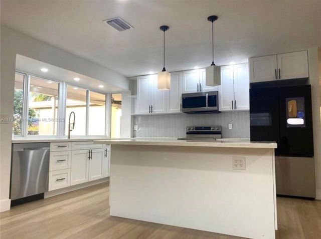 4401 Madison Street, Hollywood, FL 33021