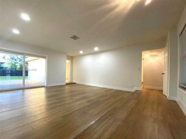 4401 Madison Street, Hollywood, FL 33021