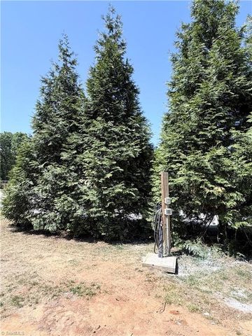 4900 Day Court, Walkertown, NC 27051