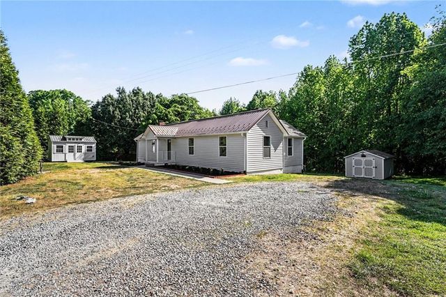 4900 Day Court, Walkertown, NC 27051