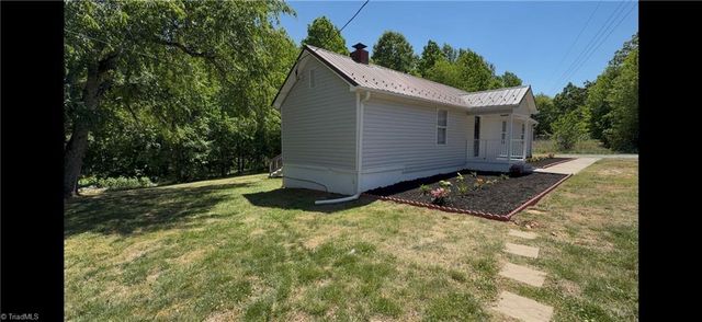 4900 Day Court, Walkertown, NC 27051