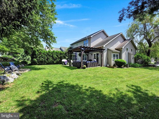 622 PONDSIDE LN, Lebanon, PA 17042