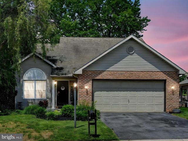 622 PONDSIDE LN, Lebanon, PA 17042
