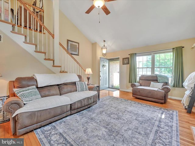 622 PONDSIDE LN, Lebanon, PA 17042