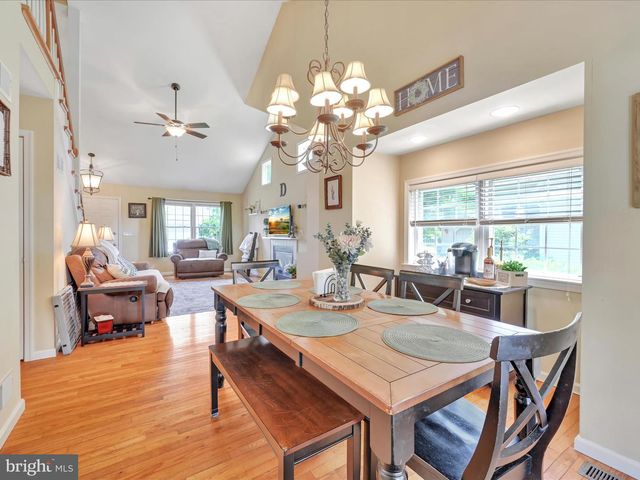 622 PONDSIDE LN, Lebanon, PA 17042