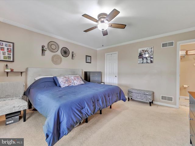 622 PONDSIDE LN, Lebanon, PA 17042