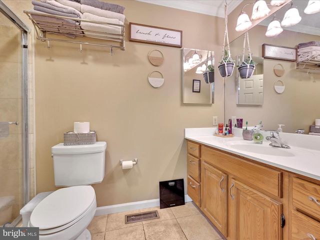 622 PONDSIDE LN, Lebanon, PA 17042