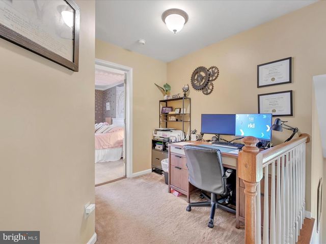 622 PONDSIDE LN, Lebanon, PA 17042
