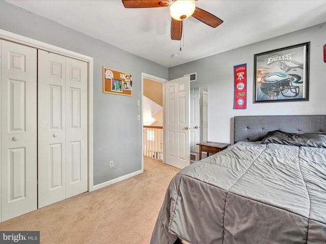 622 PONDSIDE LN, Lebanon, PA 17042