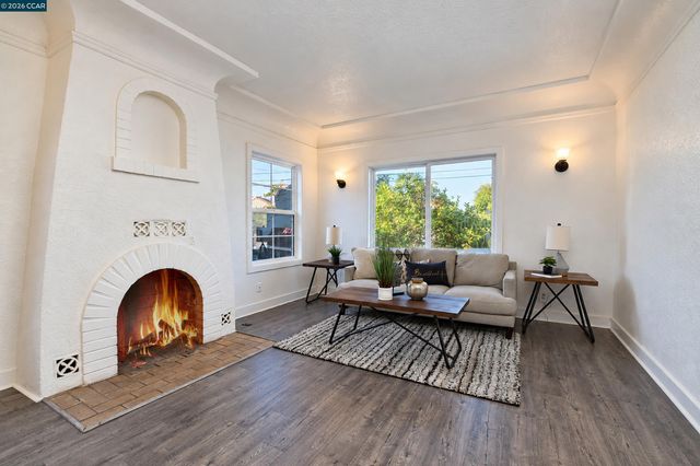 429 W 11Th St, Pittsburg, CA 94565