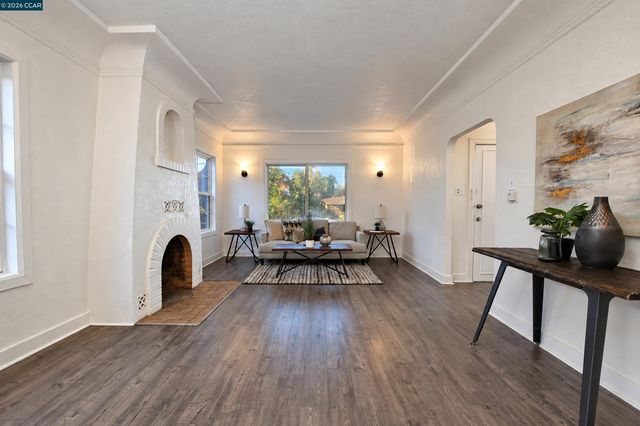 429 W 11Th St, Pittsburg, CA 94565