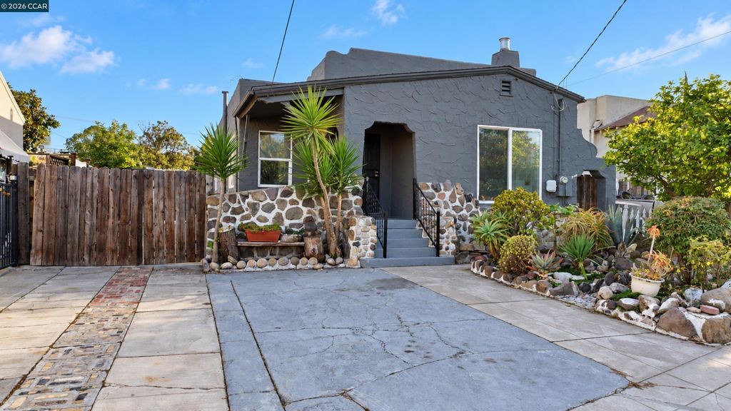429 W 11Th St, Pittsburg, CA 94565