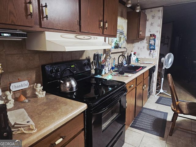 123 Lansdown Drive, Griffin, GA 30223