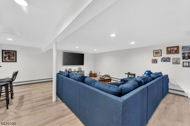 886 Old Chester Gladstone, Chester Twp., NJ 07931