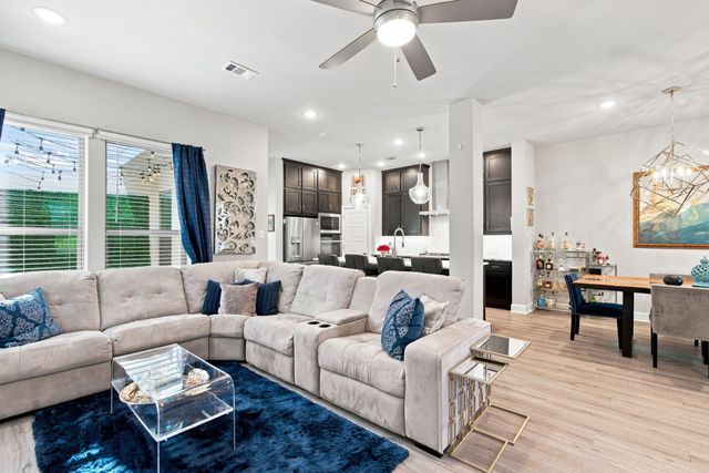 616 Aspen Valley Lane, Dallas, TX 75208