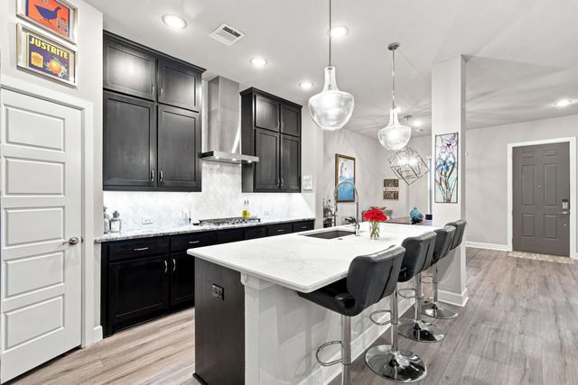 616 Aspen Valley Lane, Dallas, TX 75208