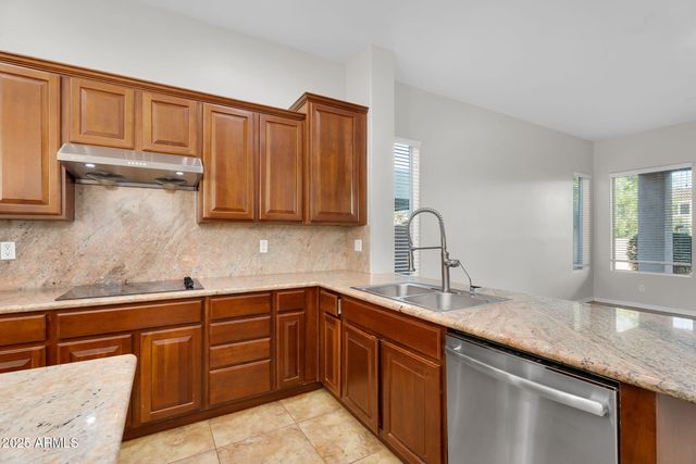 637 E INDIAN WELLS Place, Chandler, AZ 85249