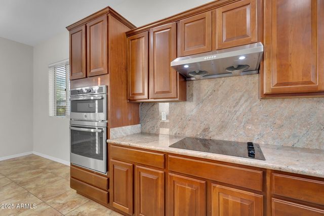 637 E INDIAN WELLS Place, Chandler, AZ 85249