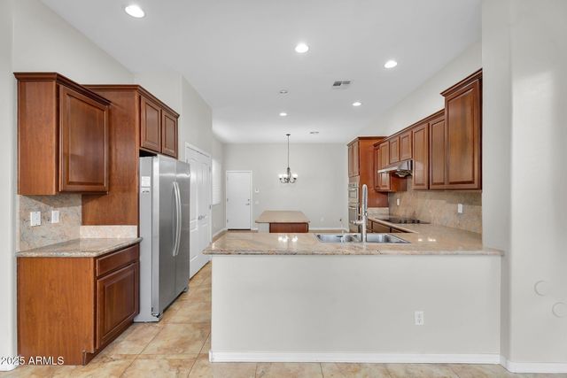 637 E INDIAN WELLS Place, Chandler, AZ 85249