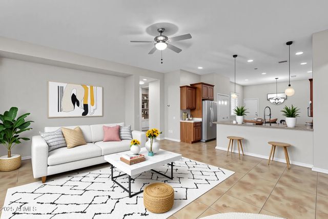 637 E INDIAN WELLS Place, Chandler, AZ 85249