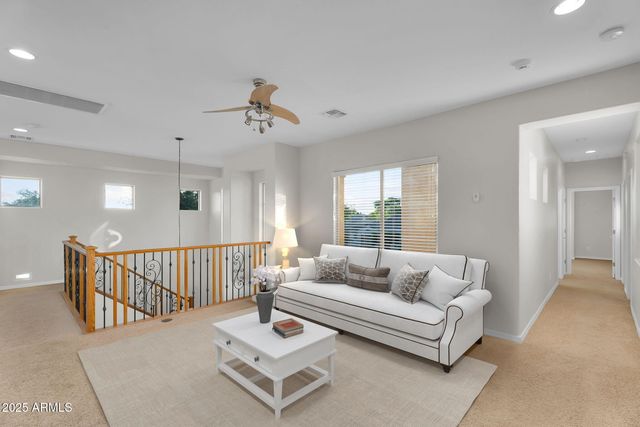 637 E INDIAN WELLS Place, Chandler, AZ 85249