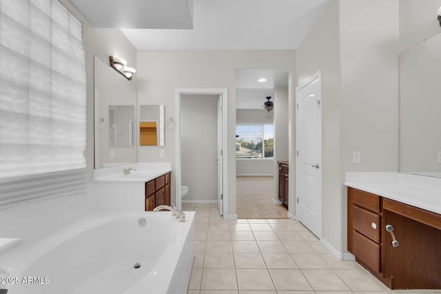 637 E INDIAN WELLS Place, Chandler, AZ 85249