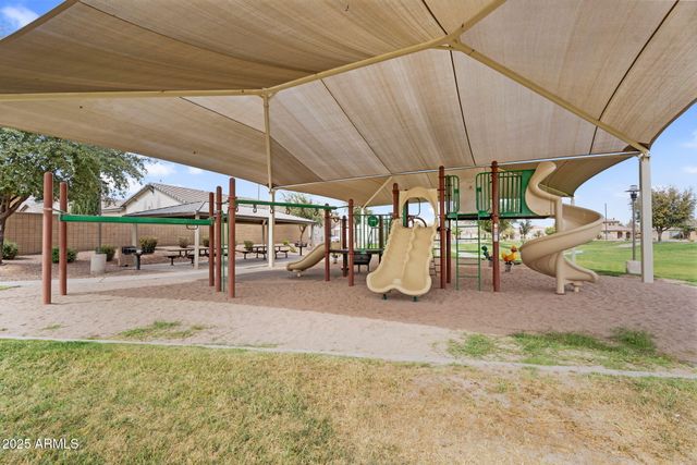 637 E INDIAN WELLS Place, Chandler, AZ 85249