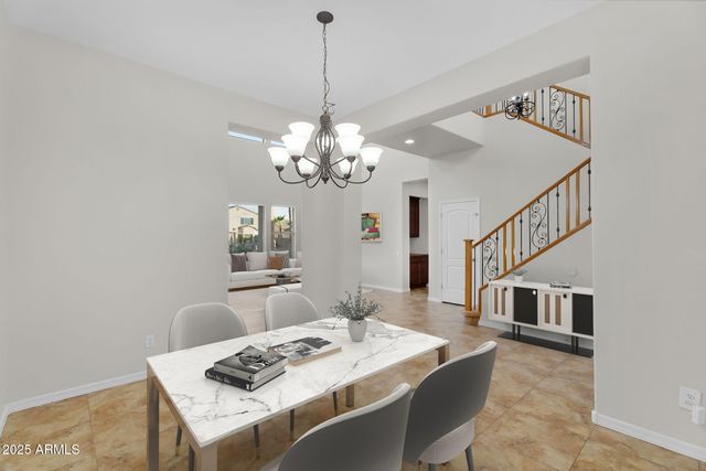 637 E INDIAN WELLS Place, Chandler, AZ 85249